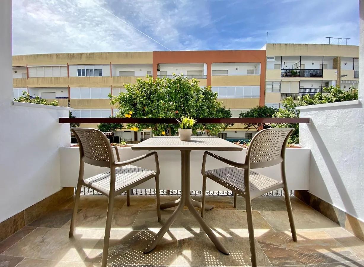 Apartamentos Turisticos Santo Rostro Чипиона