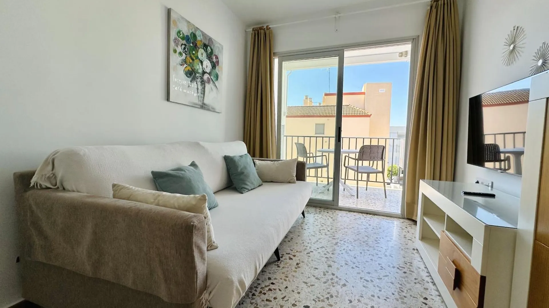 Apartamentos Turisticos Santo Rostro Чипиона