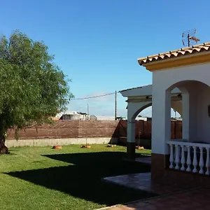 Сasa de vacaciones Casa Con Jardín Privado Cerca De La Playa, Descansar Y Relajarse, Chipiona