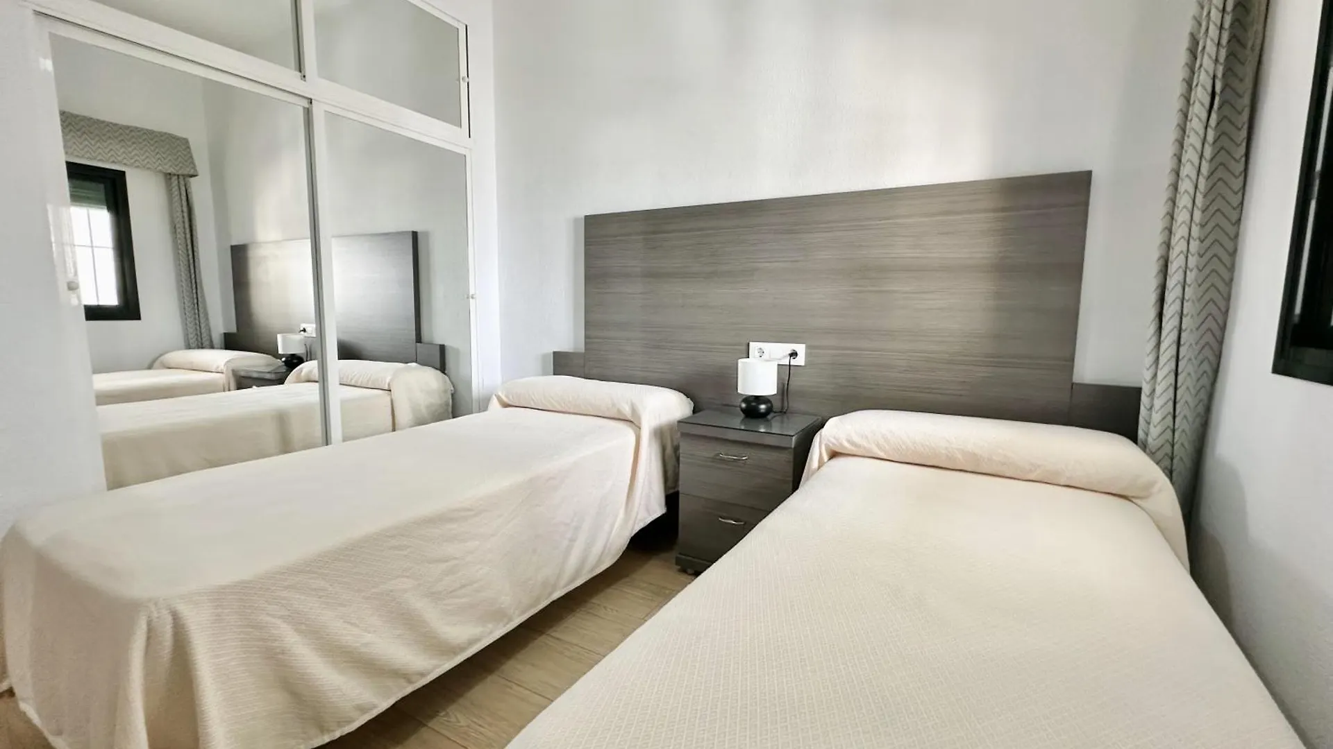Apartamentos Turisticos Santo Rostro Chipiona